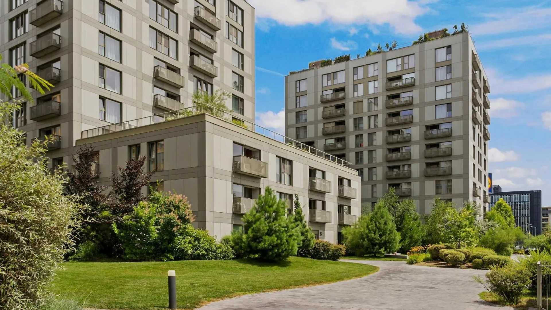 Mido Duo In New Building With Parking, Self Check-In And Security Apartment Bucharest