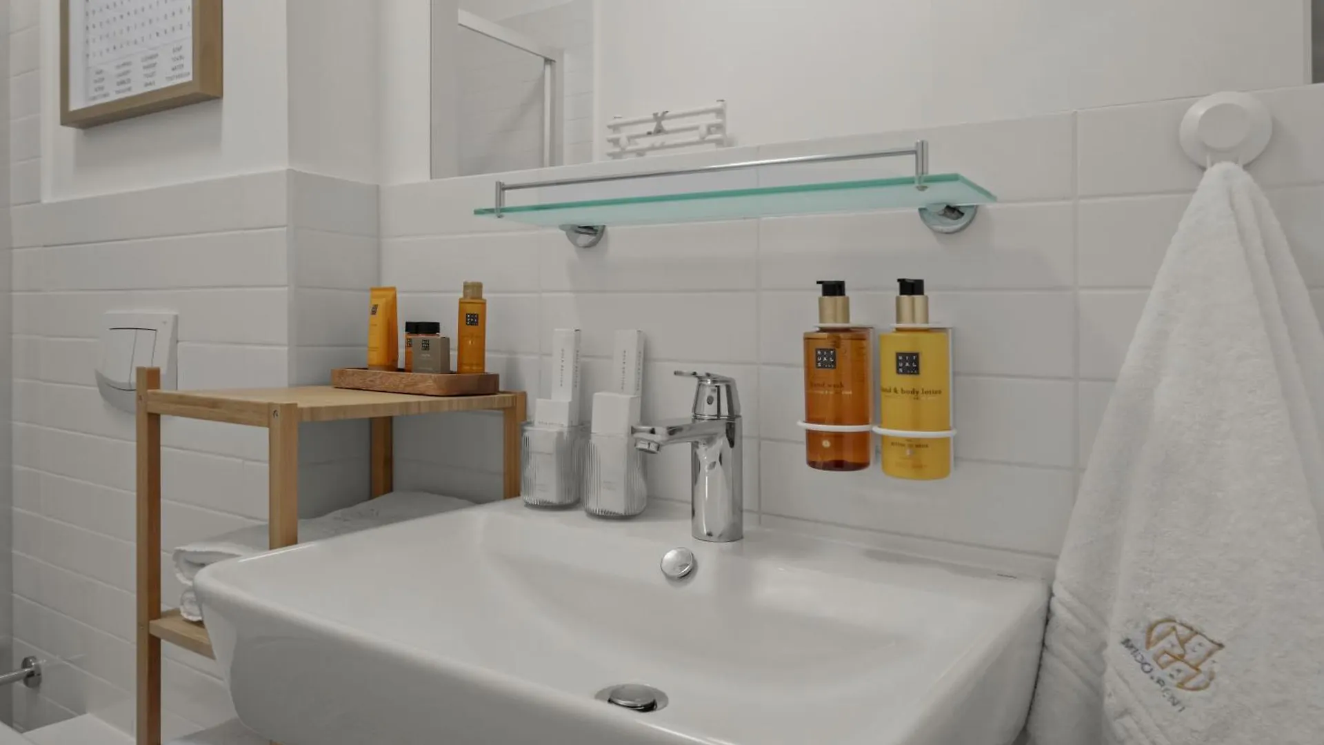 Mido Duo In New Building With Parking, Self Check-In And Security Apartment Bucharest Romania