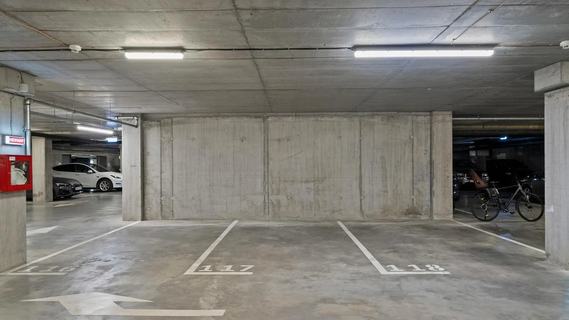 Mido Duo In New Building With Parking, Self Check-In And Security Apartment Bucharest